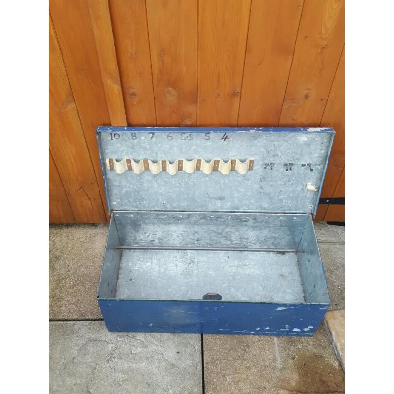 Tool box trunk/storage tin
