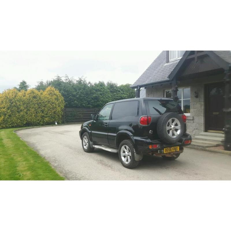 NISSAN TERRANO SE 2006