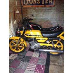 Yamaha RD200