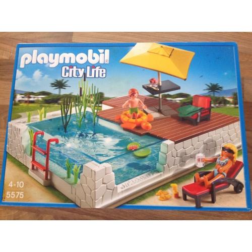Playmobil 5575 City Life Luxury Manision Swimming Pool with Terrace *New Sealed Box*