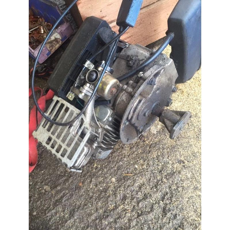 Lawnmower engine