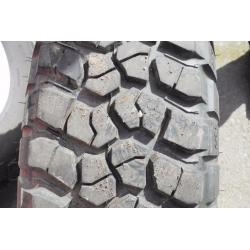 DEFENDER ALLOY WHEELS WITH MUD TERRAIN TYRES