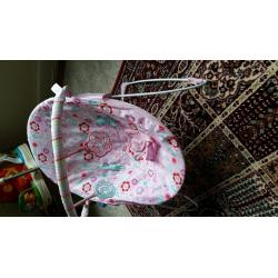 Bright start Baby bouncer for sale. Very good condition. Hardly used. Immediate pick up.