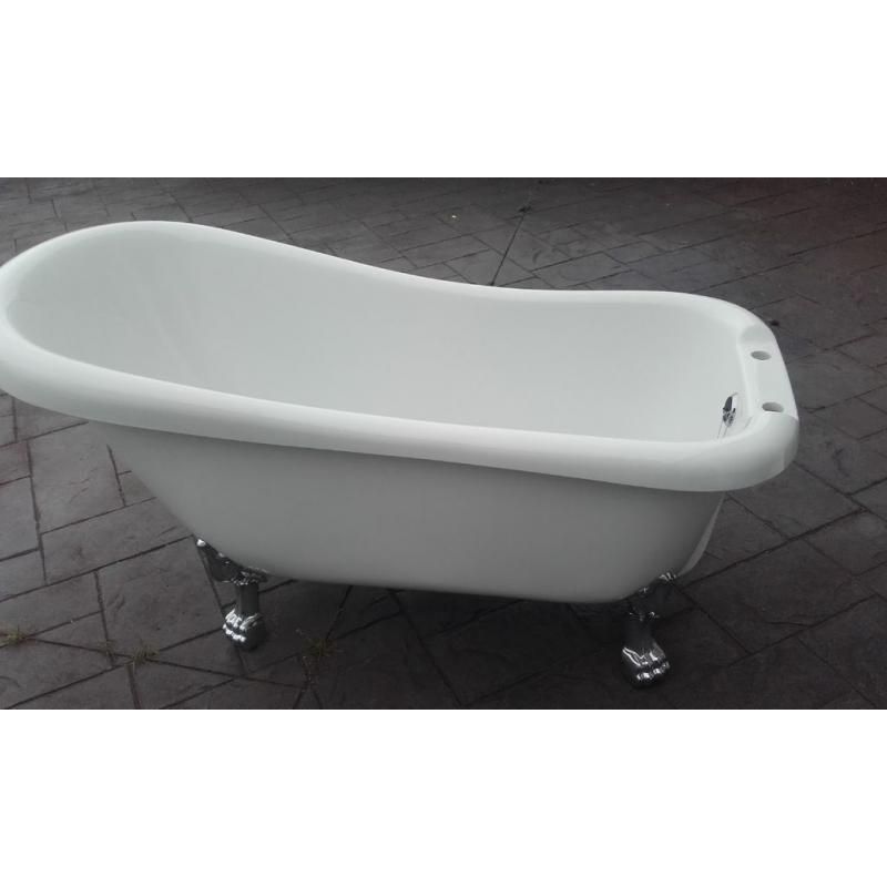 FREE STANDING ROLL TOP BATH