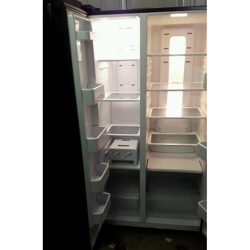 SAMSUNG RSH1NBBP AMERICAN STYLE FRIDGE FREEZER**FREE DELIVERY WITHIN THE WEST MIDLANDS COUNTY**