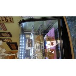 POLAR REFRIGERATED COUNTERTOP DISPLAY CHILLER 160ltr in excellent condition.