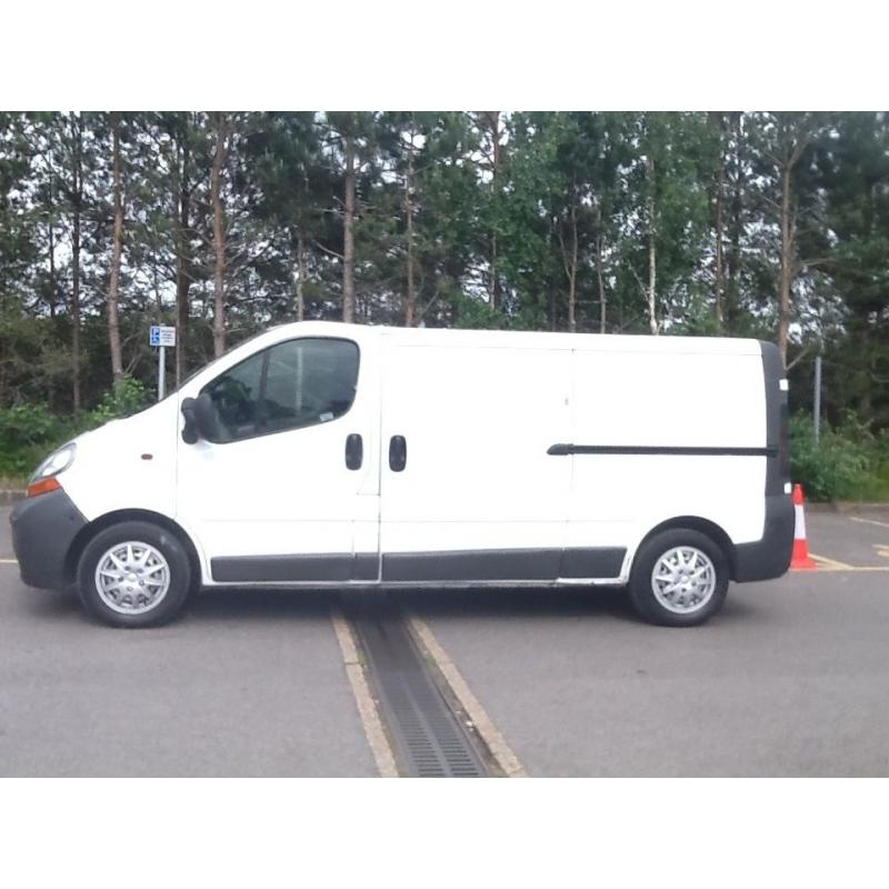RENAULT TRAFIC LONG WHEEL BASE 2005 LL29 DCI 100. V/CLEAN ATTRACTIVE COND. WITH SERVICE HISTORY ETC.