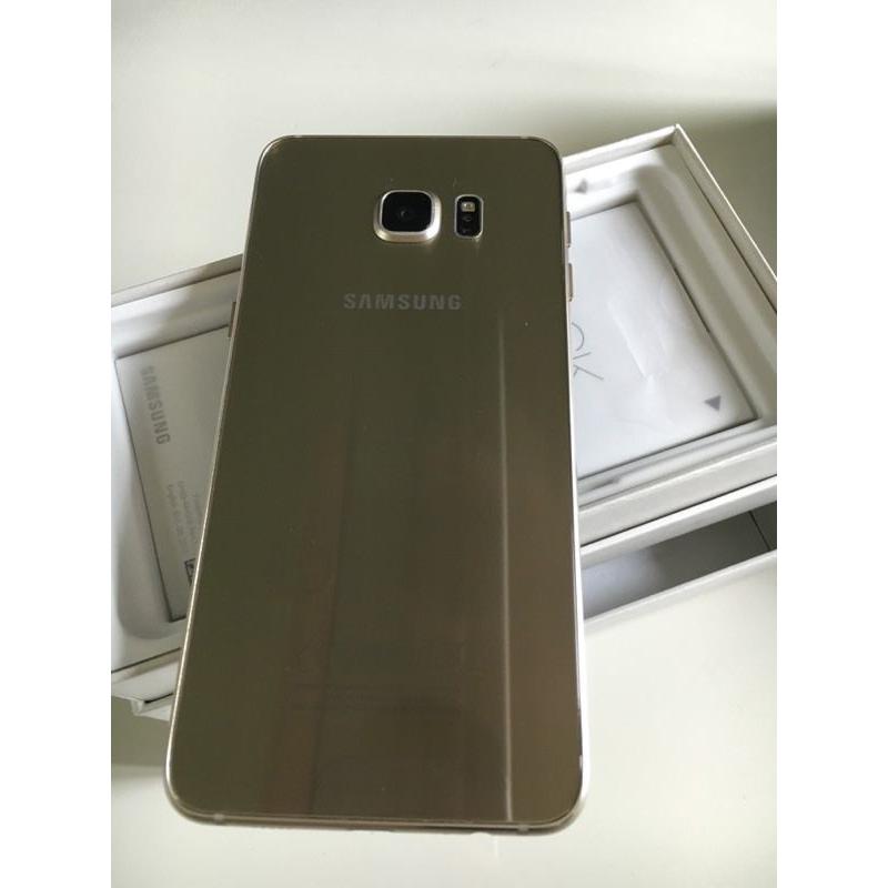 Samsung Galaxy s6 edge plus.