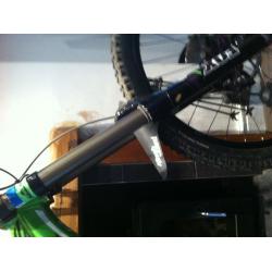 Downhill mountain bike. Mondraker summum pro team 2014