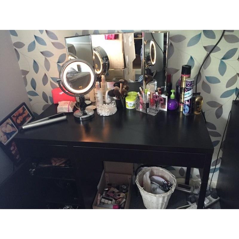 Micke IKEA desk/dressing table