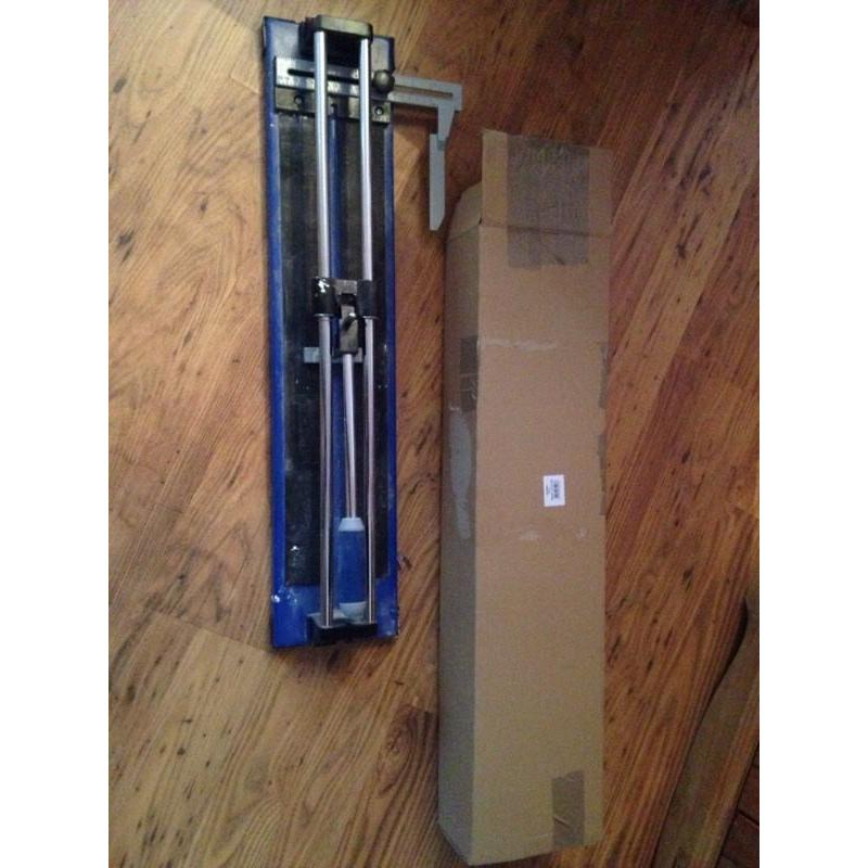 Heavy duty tile cutter