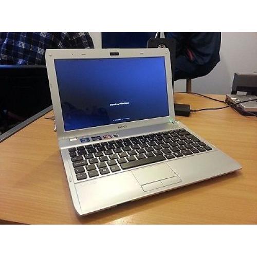 Sony Vaio VPCYB2M1E laptop 1TB (1000GB) HD 8GB ram memory with webcam and HDMI port