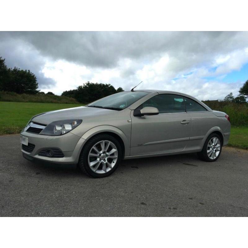 VAUXHALL ASTRA 1.9CDTi Twin Top Design CONVERTIBLE 2007