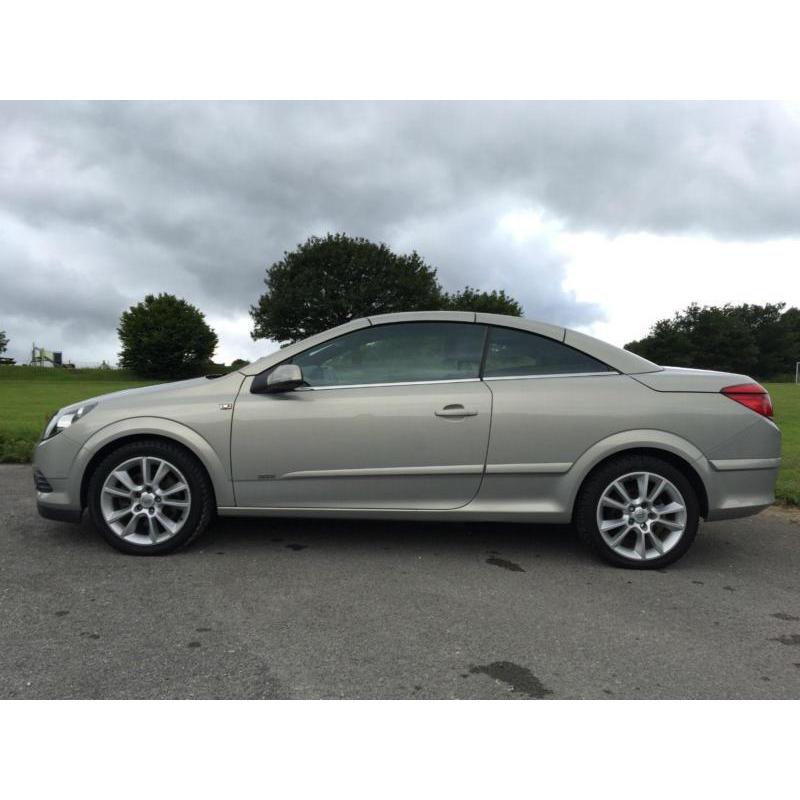 VAUXHALL ASTRA 1.9CDTi Twin Top Design CONVERTIBLE 2007