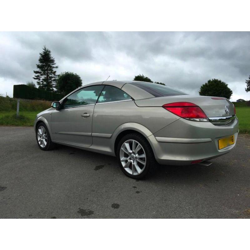 VAUXHALL ASTRA 1.9CDTi Twin Top Design CONVERTIBLE 2007