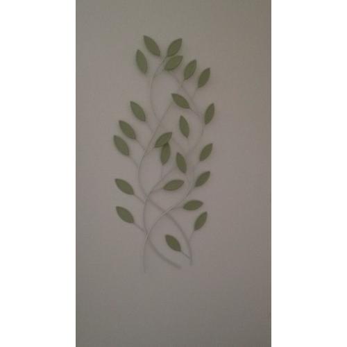 Green Leaf Wall Display