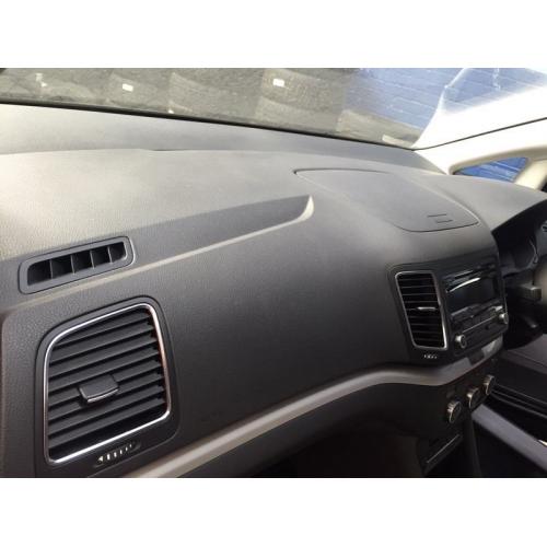 Seat Alhambra 64 (2014) breaking
