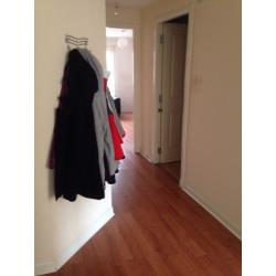 Double Room with Own Bedroom Available 10 mins from City Centre