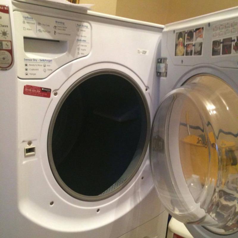 Hotpoint Aqualtis Condenser Tumble Dryer, Large 8kg Capacity