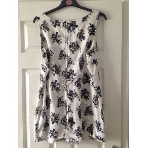 Floral tunic size 22 Dorothy Perkins