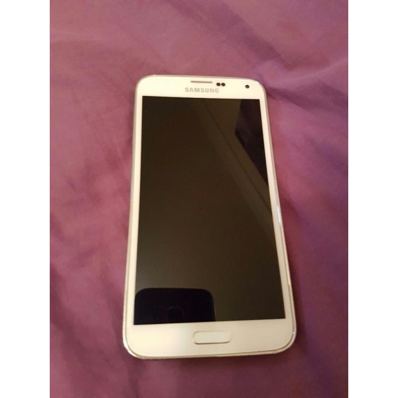 Samsung Galaxy s5 phone