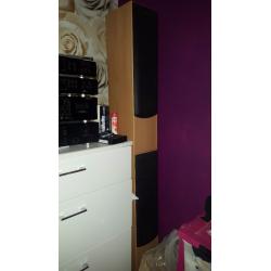 Separates stereo with 2 speakers