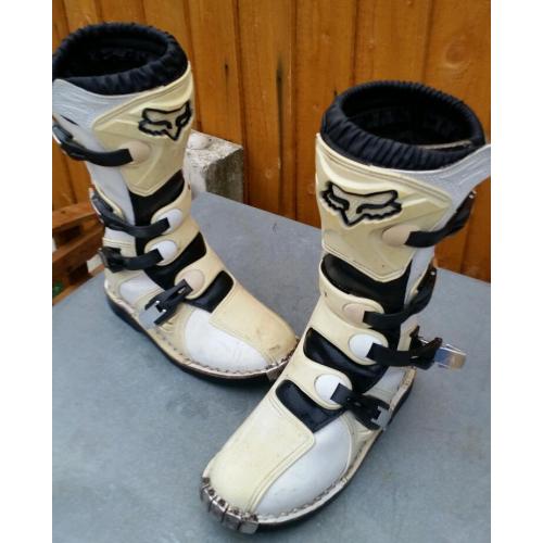 Motocross boots