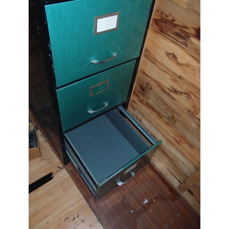 3 Draw filing cabinet