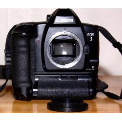 CANON EOS 3 WITH EYE FOCUS film camera