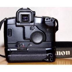 CANON EOS 3 WITH EYE FOCUS film camera