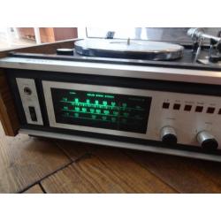 Vintage Sanyo Turntable and Casette Player LP Record 33
