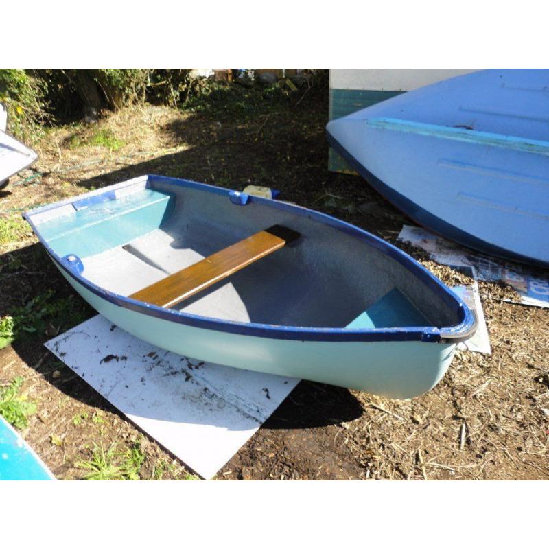 9ft Fibreglass Rowing Boat / Tender