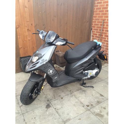 PIAGGO TYPHOON 125CC MY 11 2015 MODEL, 4 STROKE SCOOTER.