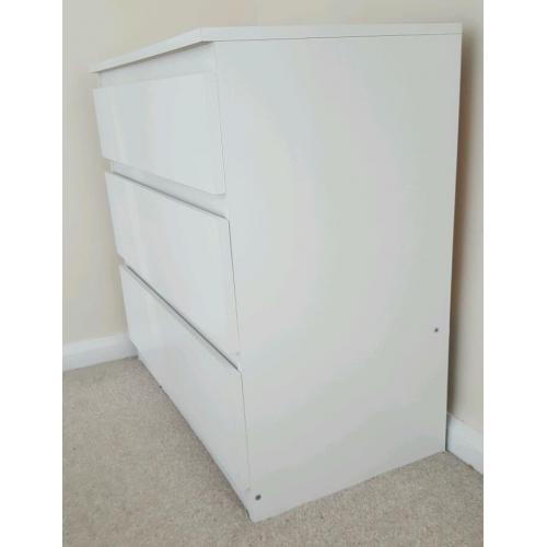 Chest of draws