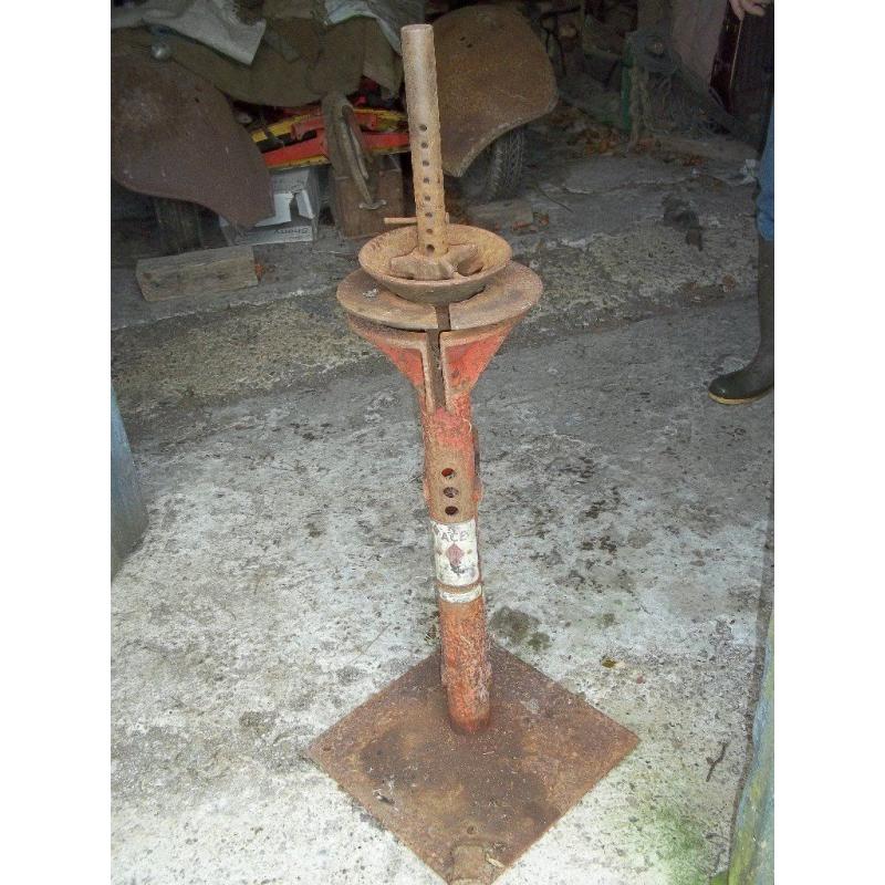 Ace Tyre Fitting Stand