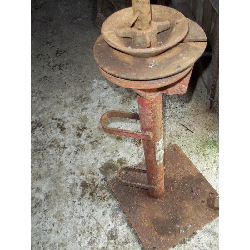 Ace Tyre Fitting Stand