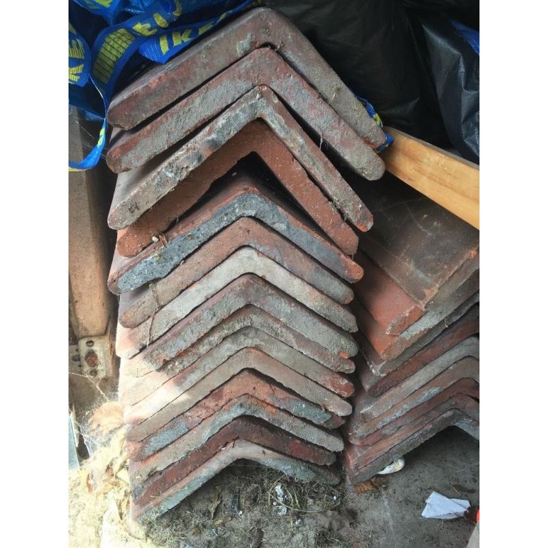 25 ridge tiles