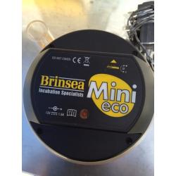Brinsea egg incubator