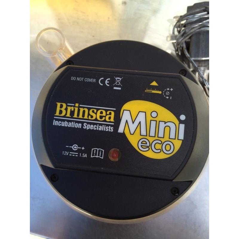 Brinsea egg incubator