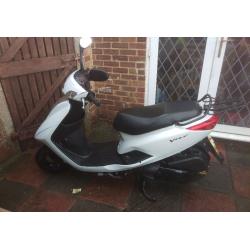 2012 Yamaha Vity 125cc moped