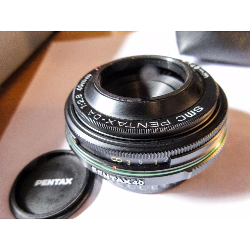 Pentax Prime Lens - 40mm SMC DA 1:2.8 Limited - mint condition in Edinburgh, close to airport.