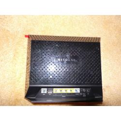 NETGEAR Broadband router