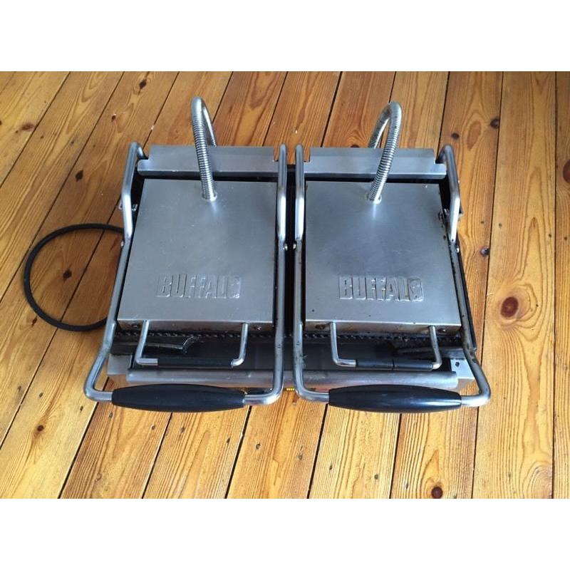 COMMERCIAL BUFFALO PANINI MAKER