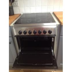 INDESIT 50cm Electric Stainless Steel Cooker