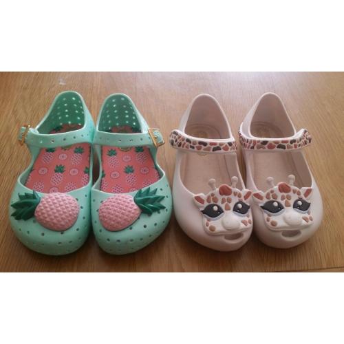Genuine mini Melissa size 22/23