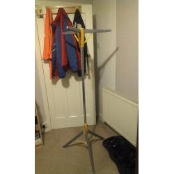 HangAway Clothes Hanger Stand
