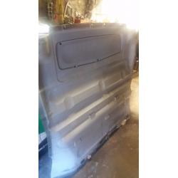 STEEL BULKHEAD VIVARO/TRAFIC/PRIMASTAR