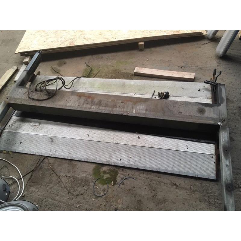 Tail lift