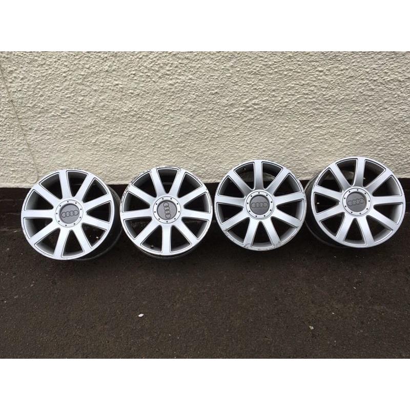 X4 Audi 18" Alloy wheels