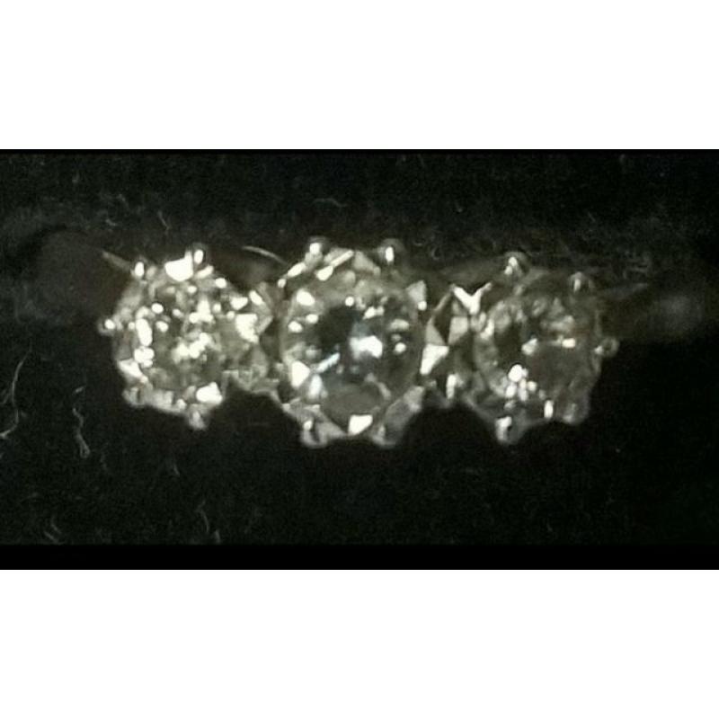 18 Carat Gold Three Stone Diamond Ring